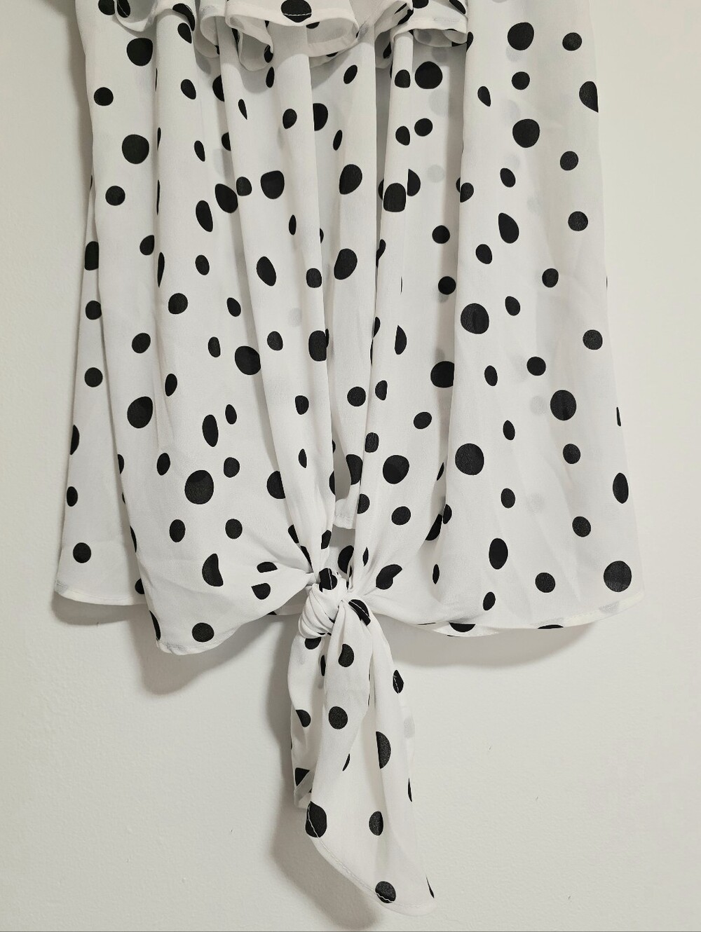 Cherish Polka Dot Off The Shoulder Top Ruffle Flutter Neckline Front Tie Medium - Picture 8 of 9
